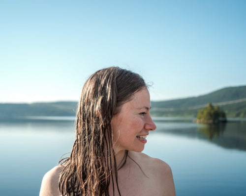 How Climate and Water Quality Affect Haircare Choices