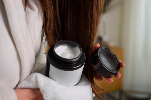Hair Masks vs Deep Conditioners: Choosing the Right Routine