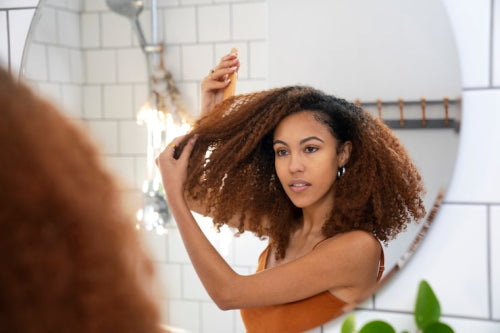 How Argan Oil Helps in Managing Dull, Frizzy, and Dry Hair