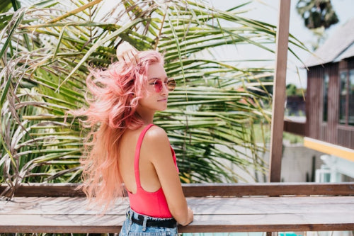 Colored Hair in a Hot Climate: Why Fading Happens Faster